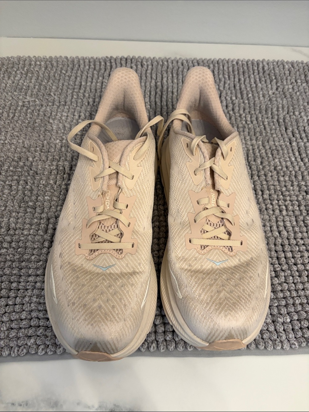 Hoka Clifton 9, 11, shifting sands/eggnog - Picture 2 of 6